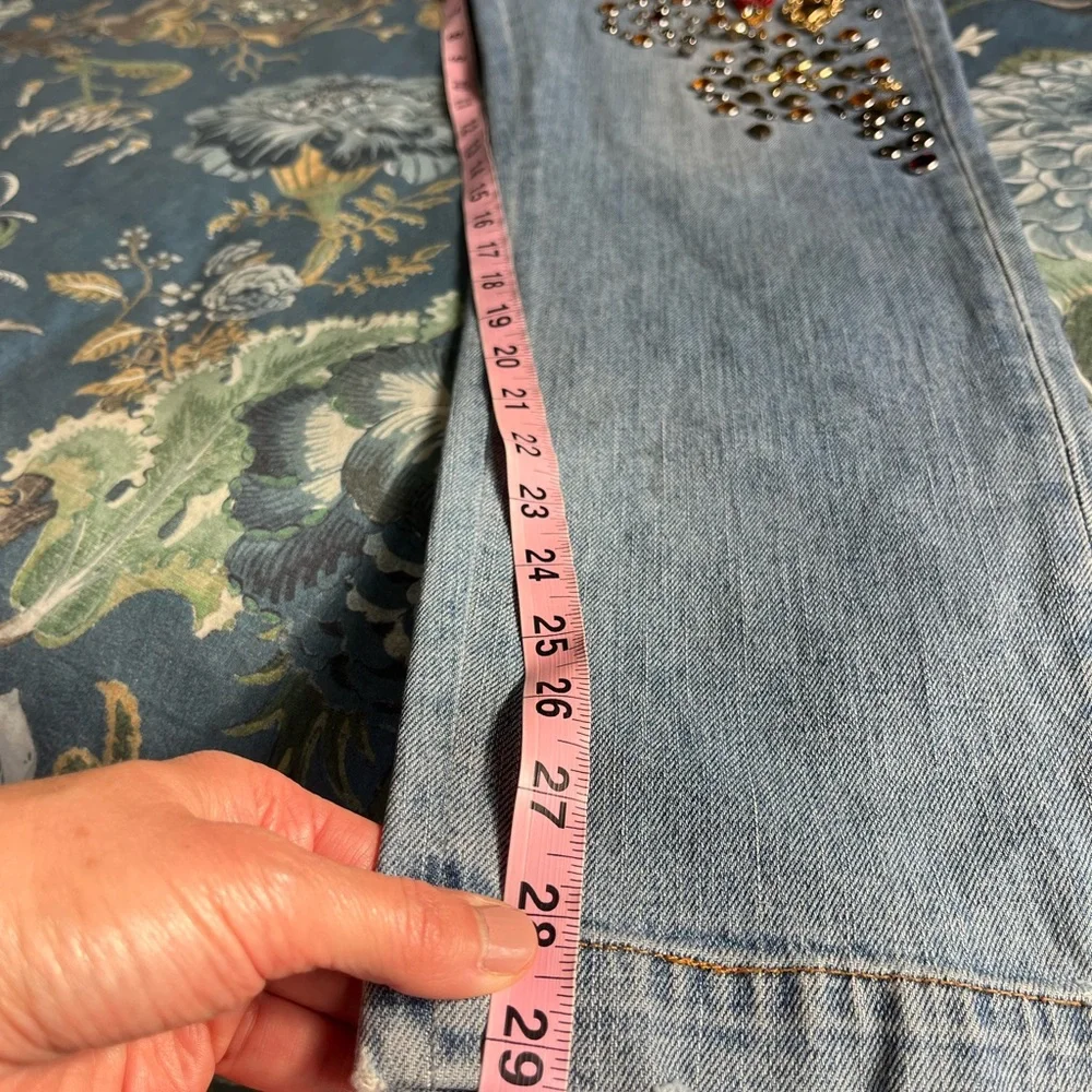 🤩 Dolce & Gabbana Crystal Roses Heart Embellished Jeans Authentic Sz 44 US 8/10 - Picture 16 of 16